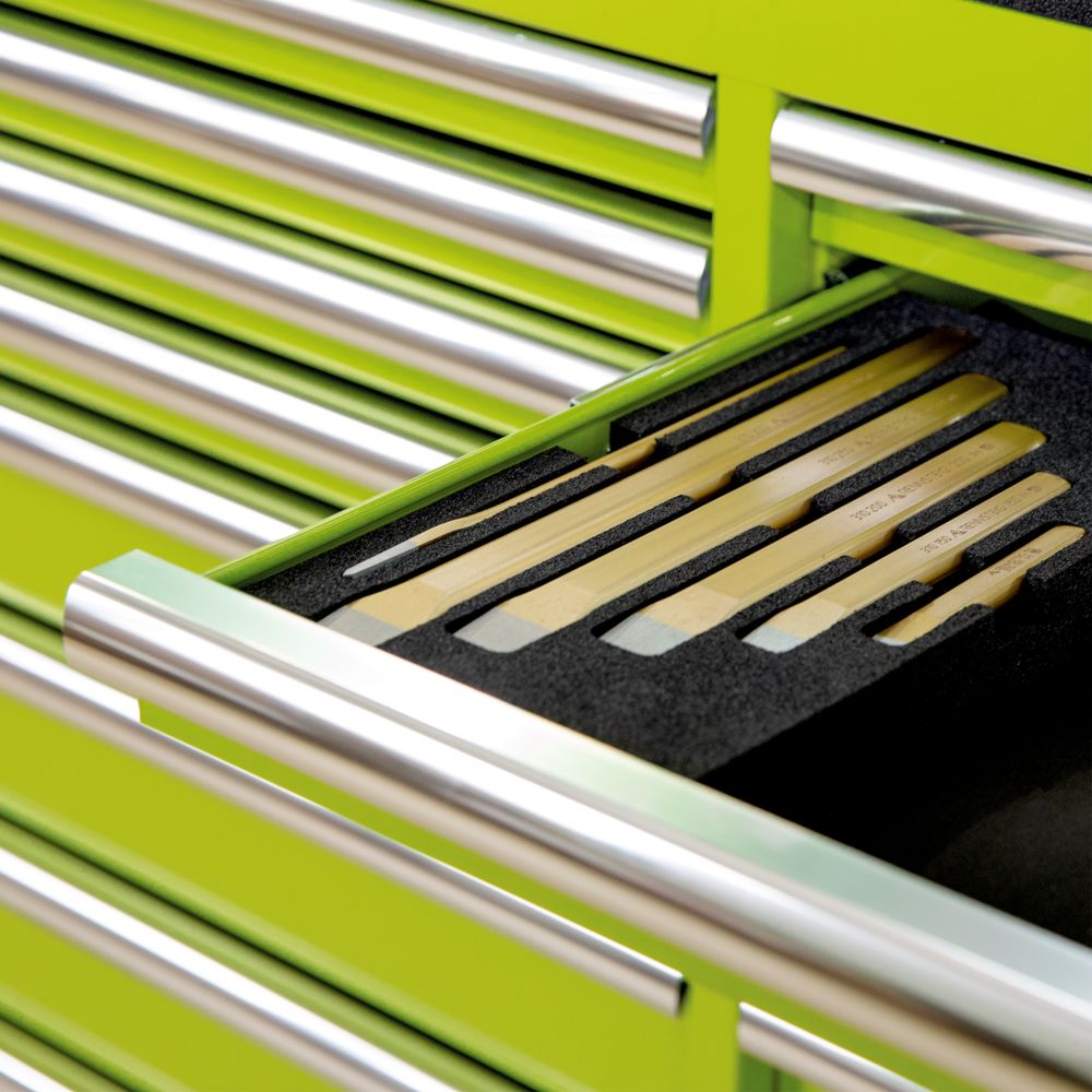 Chisel set in a foam tray DIY thumbnail 5