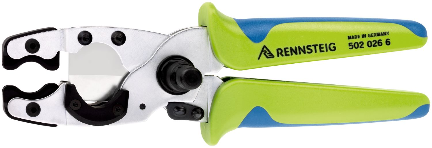 Pipe cutters with calibrating mandrel