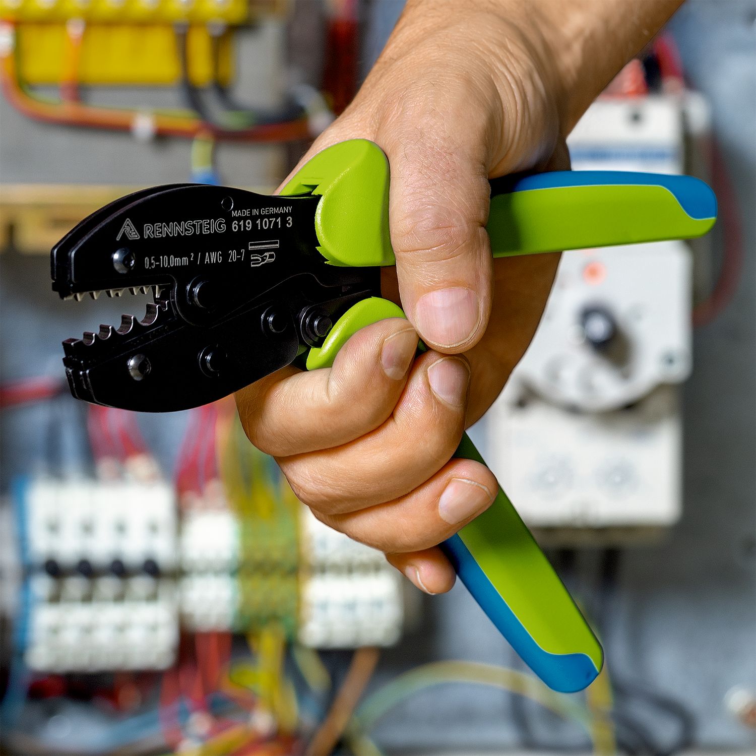 PEW 9 – Light and compact thumbnail 2